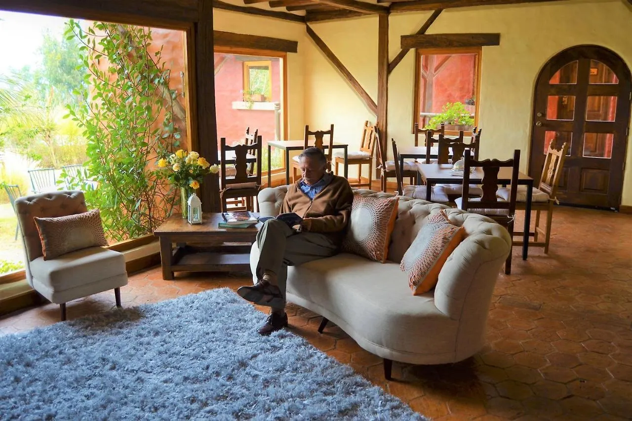 Hotel Ilatoa Lodge Quito